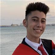 Estudiante del tercer año del Grado de Maestro de Educación Primaria con muchas ganas de enseñar distintas materias